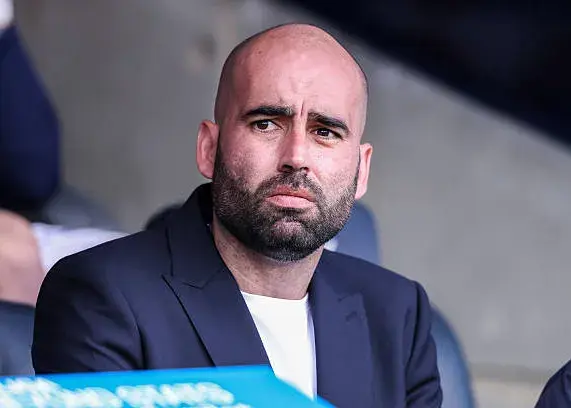 Claudio Giráldez criticizes refereeing decisions