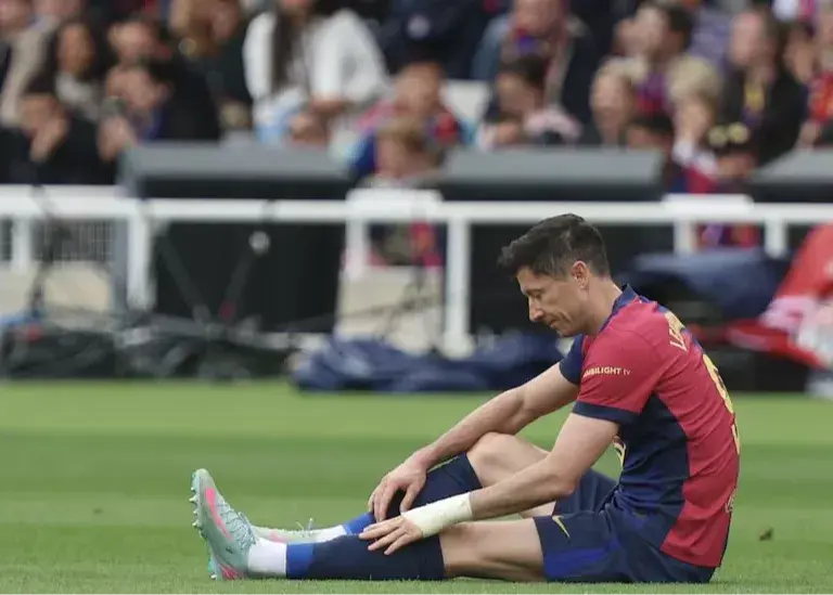 Robert Lewandowski Injury
