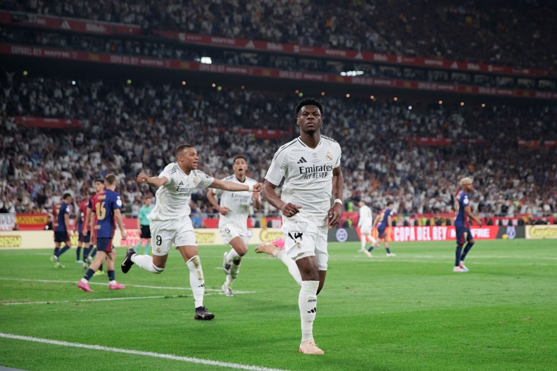 Aurélien Tchouaméni in action