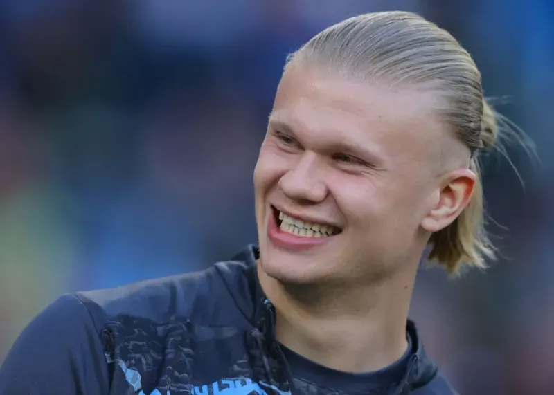 Haaland's Taunt Angers Arsenal Fans! (Photo)