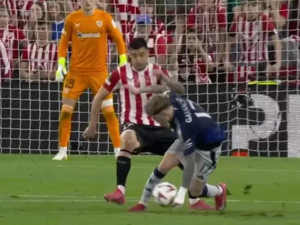 Athletic Bilbao Star Protests: Referee Caused Manchester United's Victory!