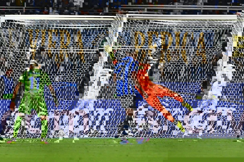 Yann Sommer's second save