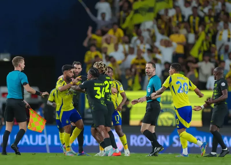 Violent Clash in Saudi El Clasico Censored by TV Director!