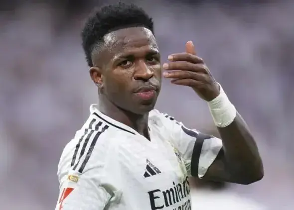 Fictional Saudi Offer for Vinicius Jr.!