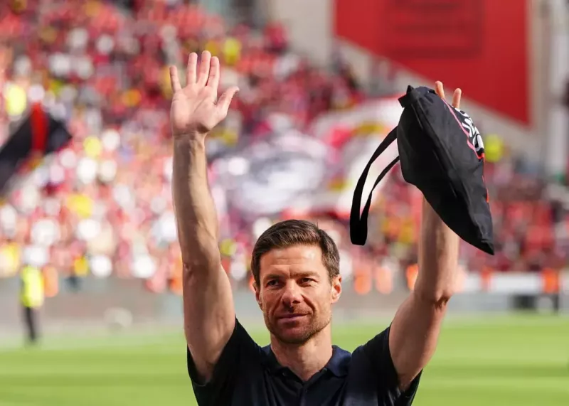 Real Madrid's Concern: Two Former Barcelona Coaches in Xabi Alonso's Staff!
