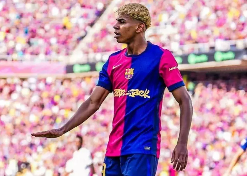 Lamine Yamal and Thierry Henry's Classic Shirt Exchange After El Clásico