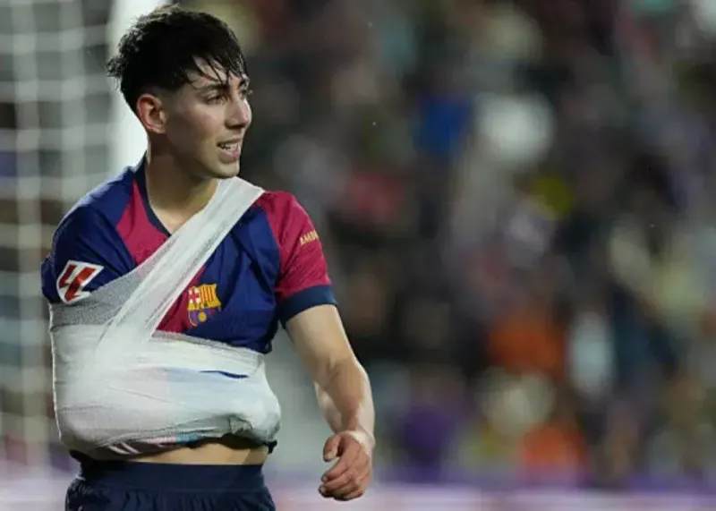 Bitter Start for Young Star at Barcelona: Injury in First Match!