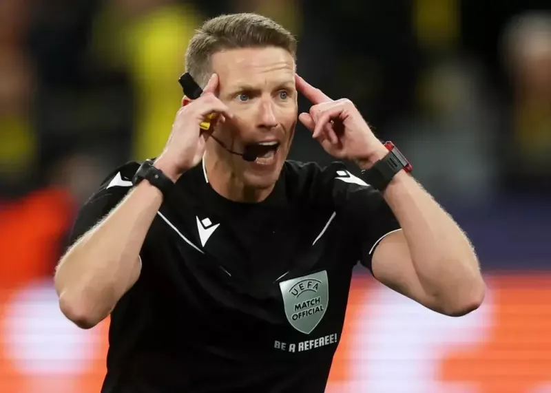 Warning to Barcelona and Real: This Referee Doesn't Joke!