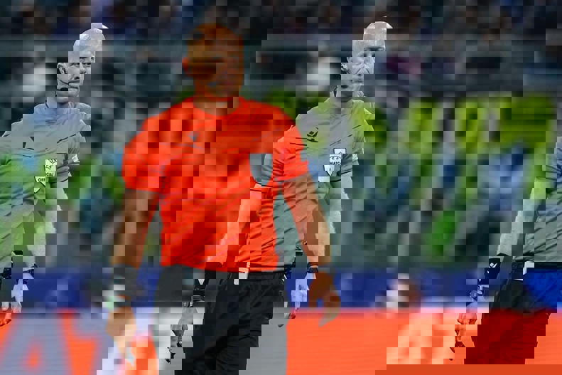 Szymon Marciniak officiating