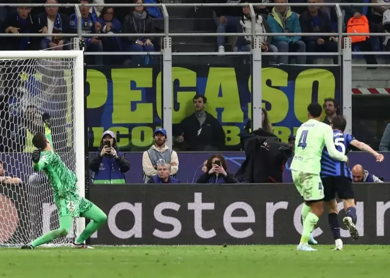Similar to Jahanbakhsh's Goal in Barcelona's Corner!