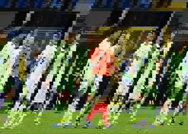 Iñigo Martínez and Acerbi clash