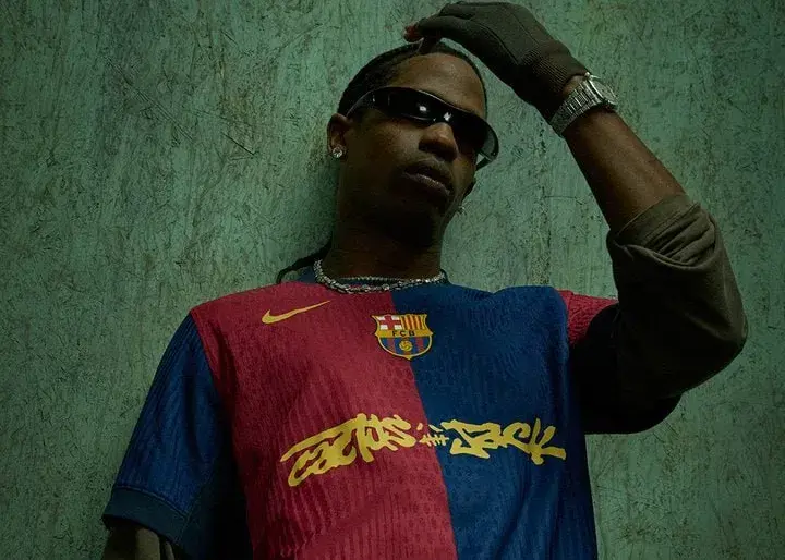 Barcelona Unveils Special Jersey for El Clásico (Photos)