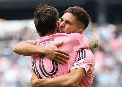 Messi-Alba Collaboration Reminds Golden Days of Barcelona