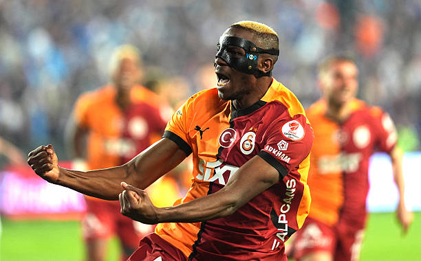 Victor Osimhen celebrates scoring
