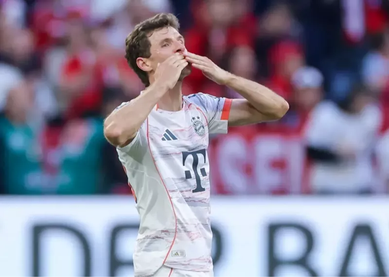 German Clubs Complain About Müller's Farewell
