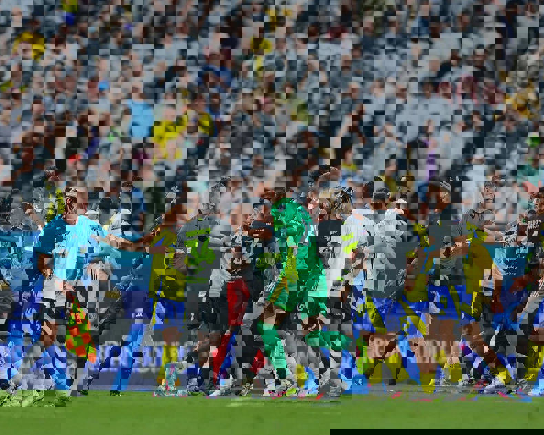 Final moments of the brawl