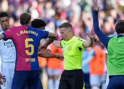Release of VAR Audio from the Most Controversial Scenes of El Clásico