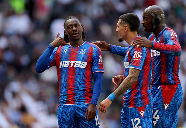 Eberechi Eze scores Crystal Palace's second goal