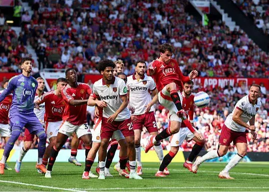 Manchester United 0-2 West Ham