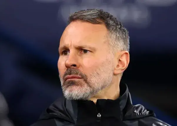 Manchester United Needs at Least 10 New Stars!