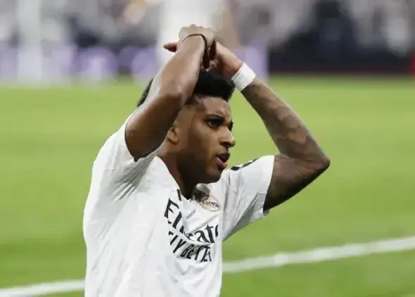 Rodrygo Leaves Real Madrid Training Session!