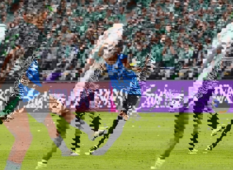Kawasaki Frontale vs Al-Ahli match action