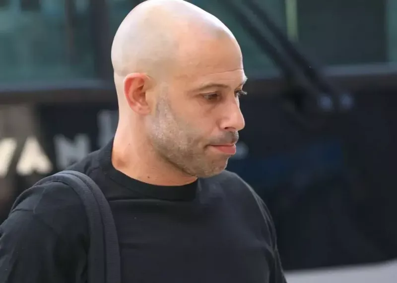 Javier Mascherano Criticizes Messi and Stars